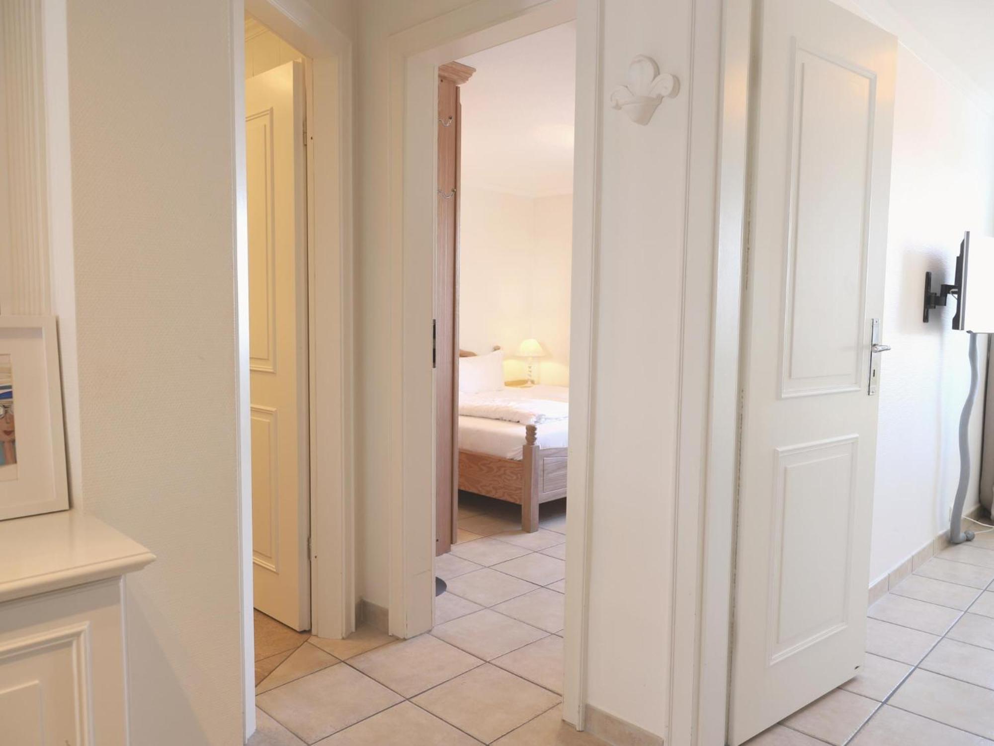 Strandnahe Ferienwohnung, Zentral Gelegen, Wlan Und Balkon, Andreas Dirks-Str. 1 Westerland Esterno foto