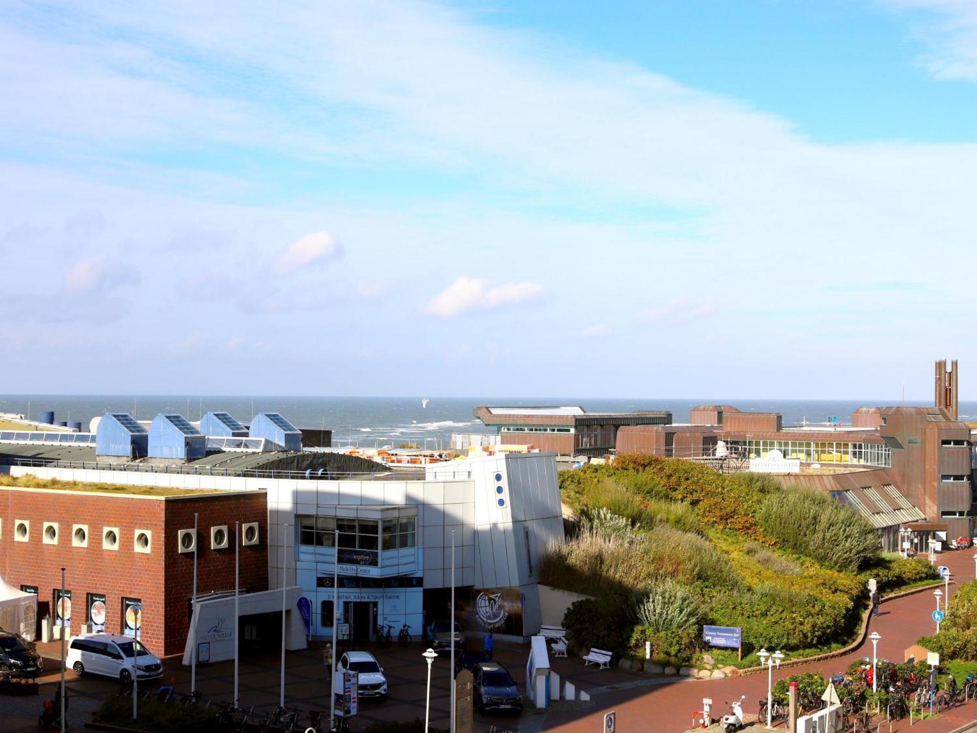 Strandnahe Ferienwohnung, Zentral Gelegen, Wlan Und Balkon, Andreas Dirks-Str. 1 Westerland Esterno foto